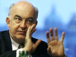 Dervi�'ten s�cak para uyar�s�