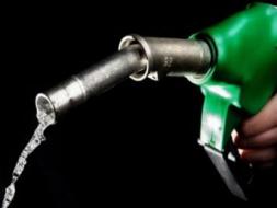 Bir depo benzin 13 TL ucuzlad�!