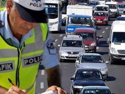 Trafik cezalar� taksitle �denebilecek